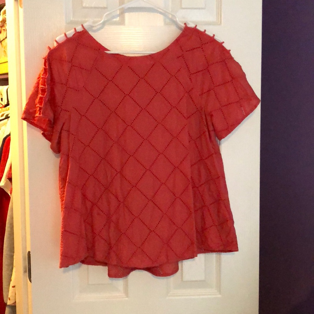 this orange blouse is perfect for summer!